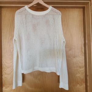 Uniqlo Cream Knit Sweater, Size Medium